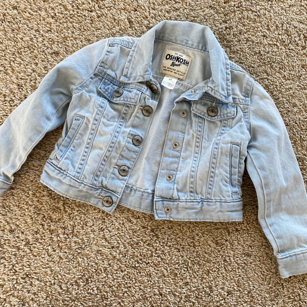 OshKosh Toddler Girls Jean Jacket 3T - like new - light wash